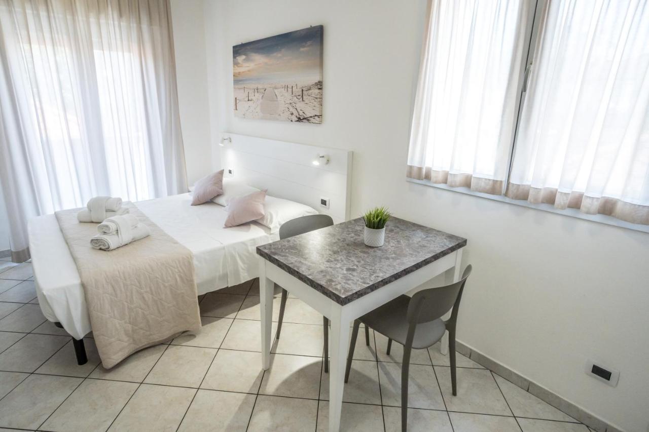 Rimini Bay Suites&Residence Exterior foto
